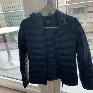 Uniqlo ultra light down jacket with hoodie